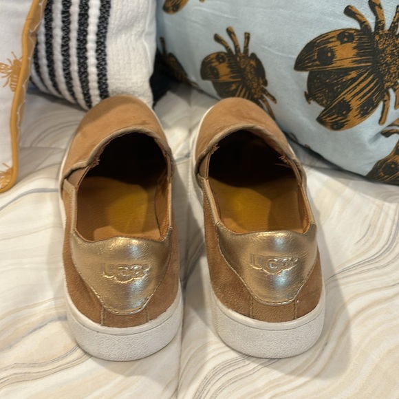 UGG tan suede leather slip-on loafers women’s tan size 7.5 - Picture 9 of 11